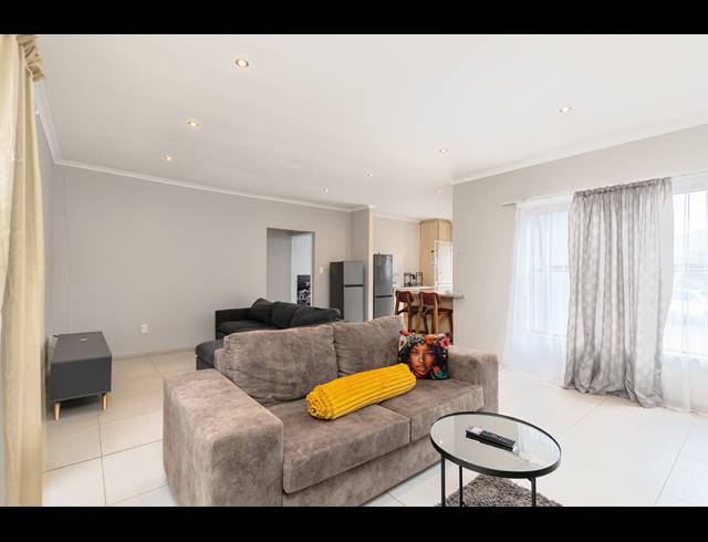 4 BEDROOM FREESTANDING FOR SALE IN PARKLANDS